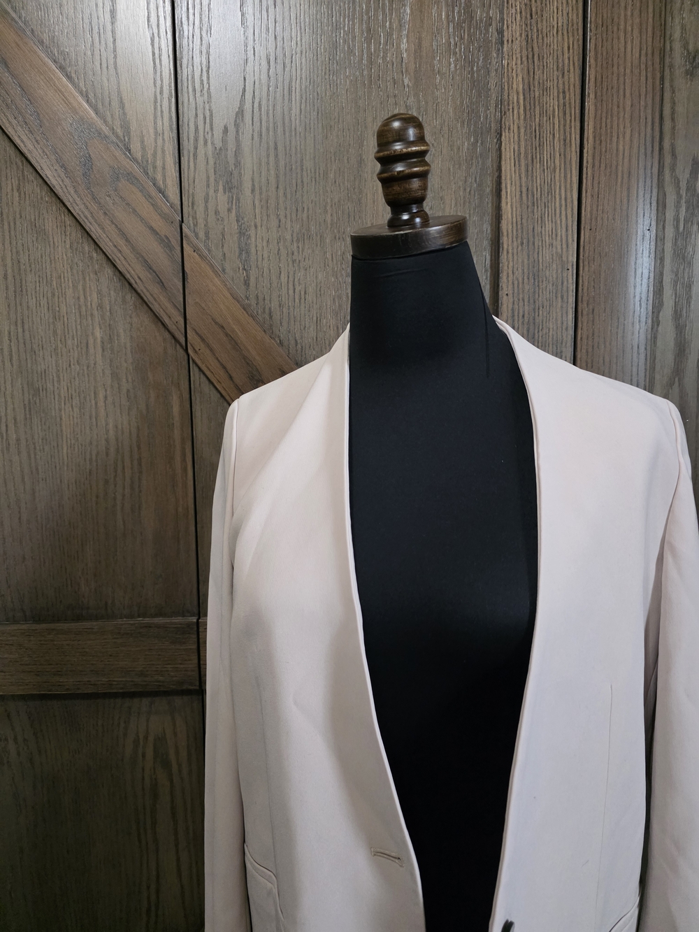 Theory Women's Light Cream Single-Button Blazer - Picture 2 of 5